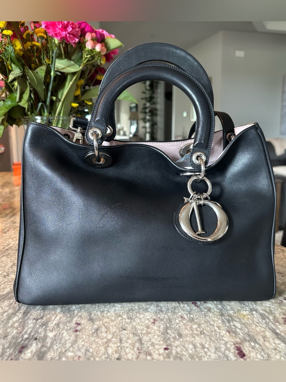 CHRISTIAN DIOR Medium Diorissimmo Black Leather Tote Silver Hardware